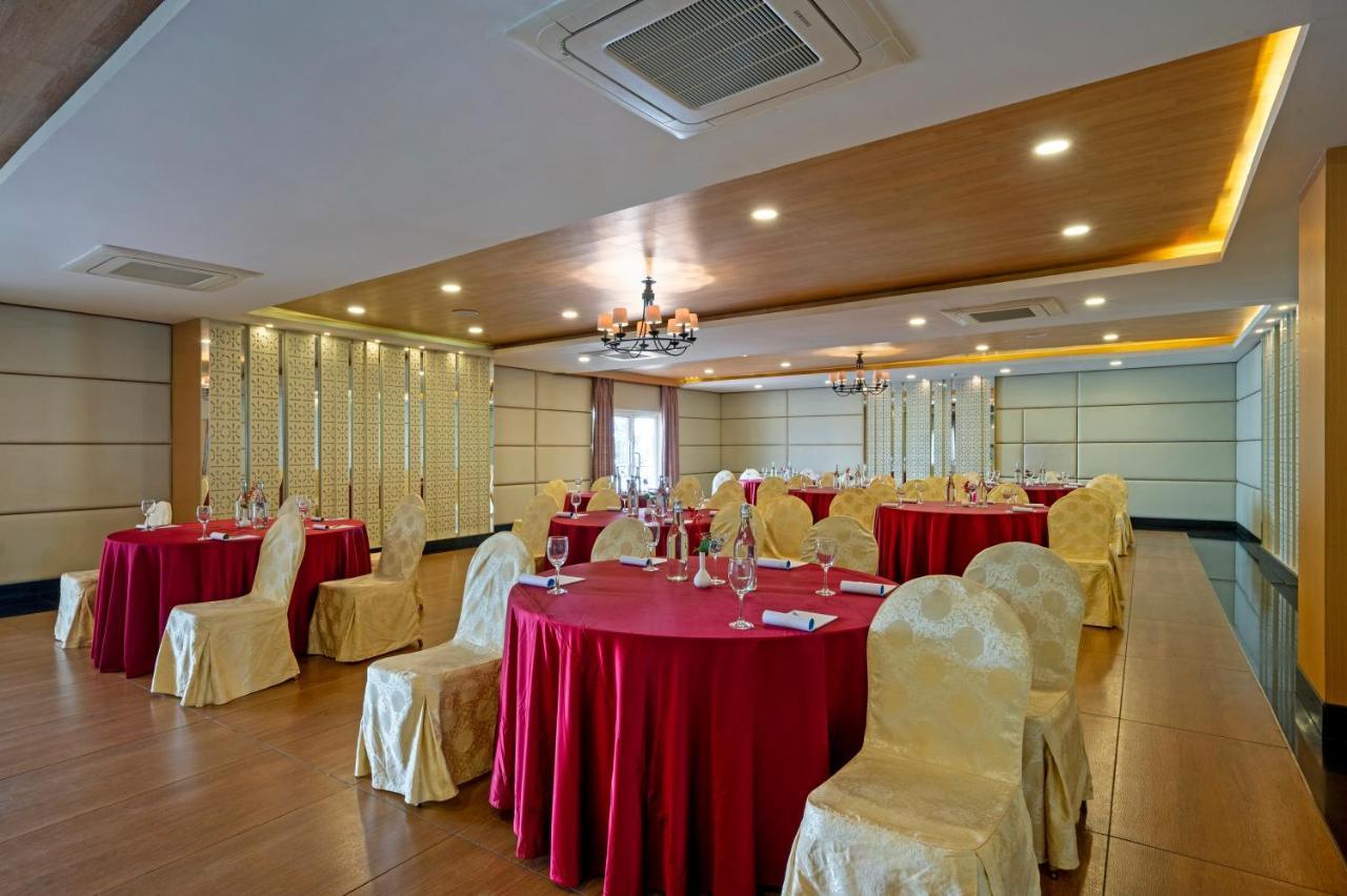 Sterling Yercaud Hotell Exteriör bild