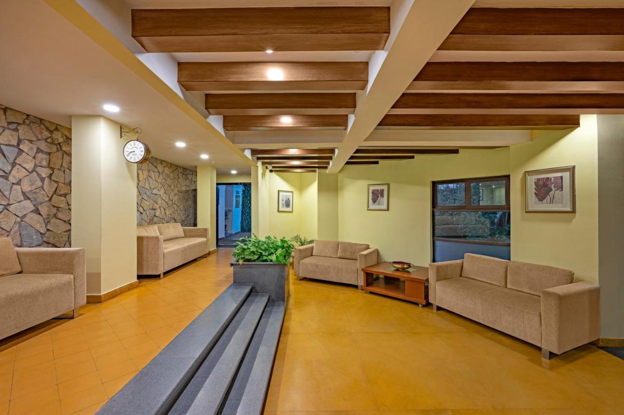 Sterling Yercaud Hotell Exteriör bild